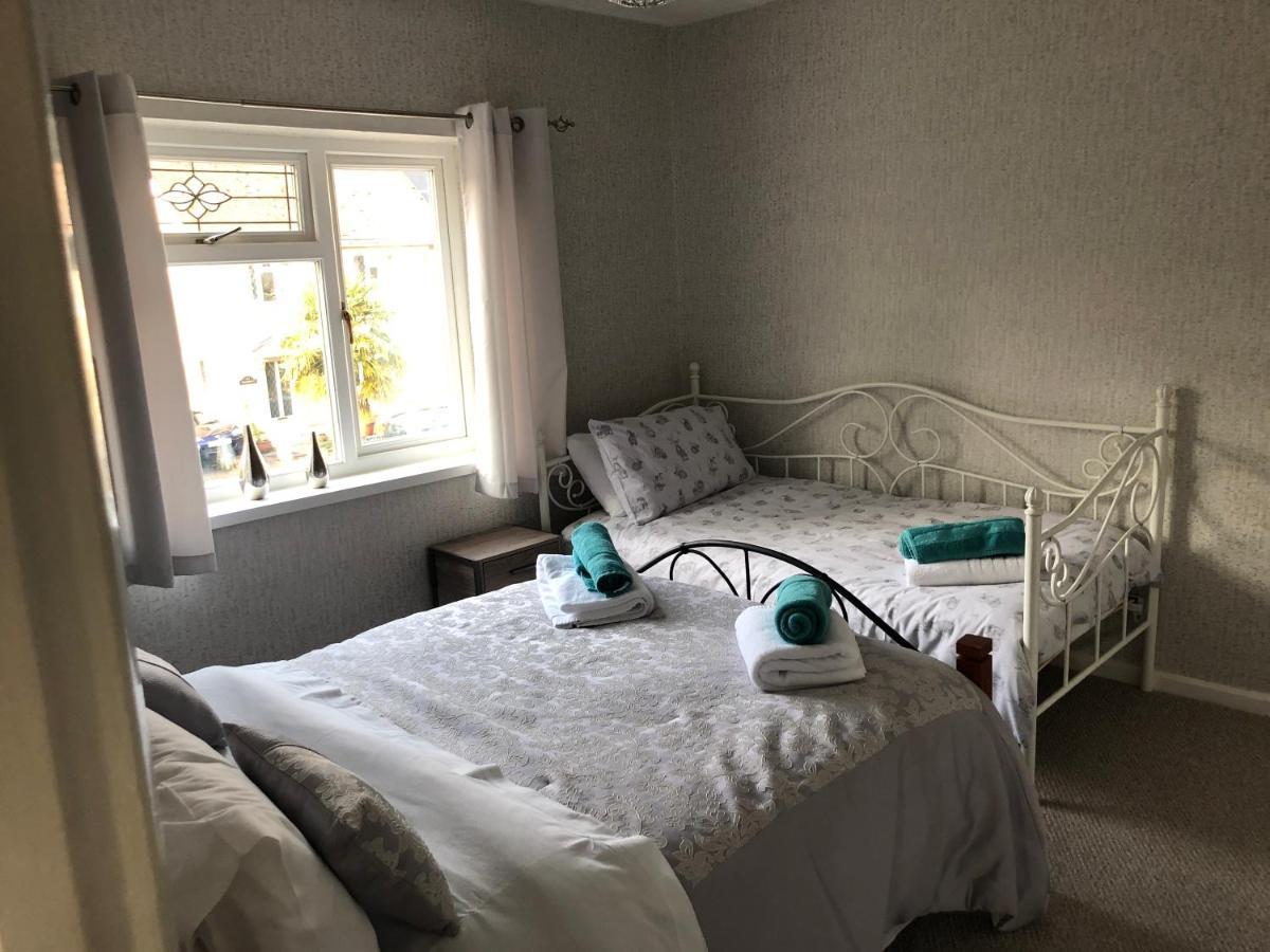 3-Bed House Waterfall Country Brecon Beacons Pontneddfechan Екстер'єр фото